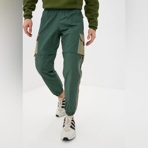 Adidas Men’s Utility 2 in 1 Cargo Pants size XL